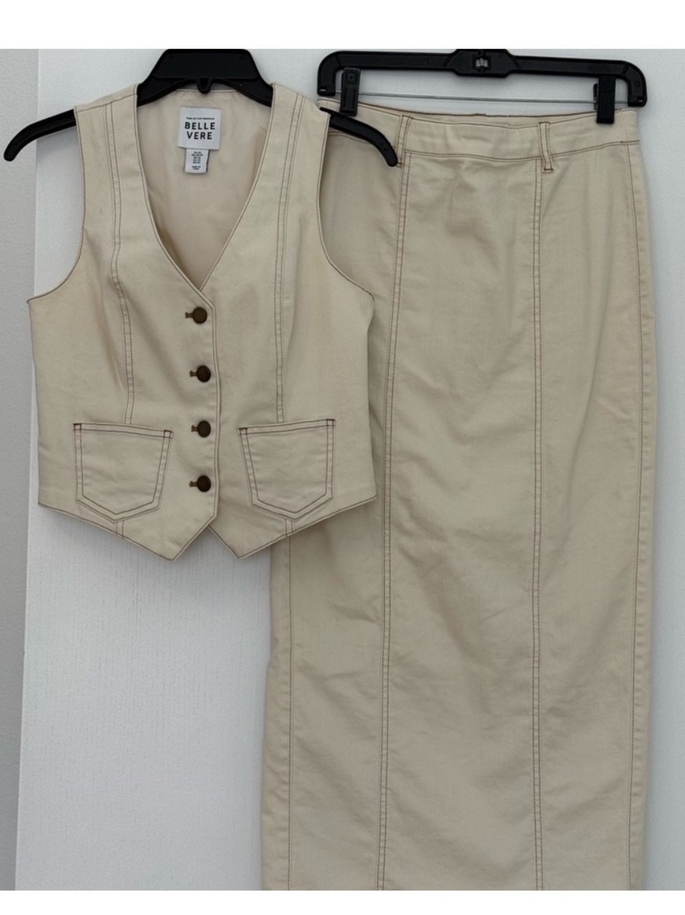 Belle Vere Women's matching skirt set